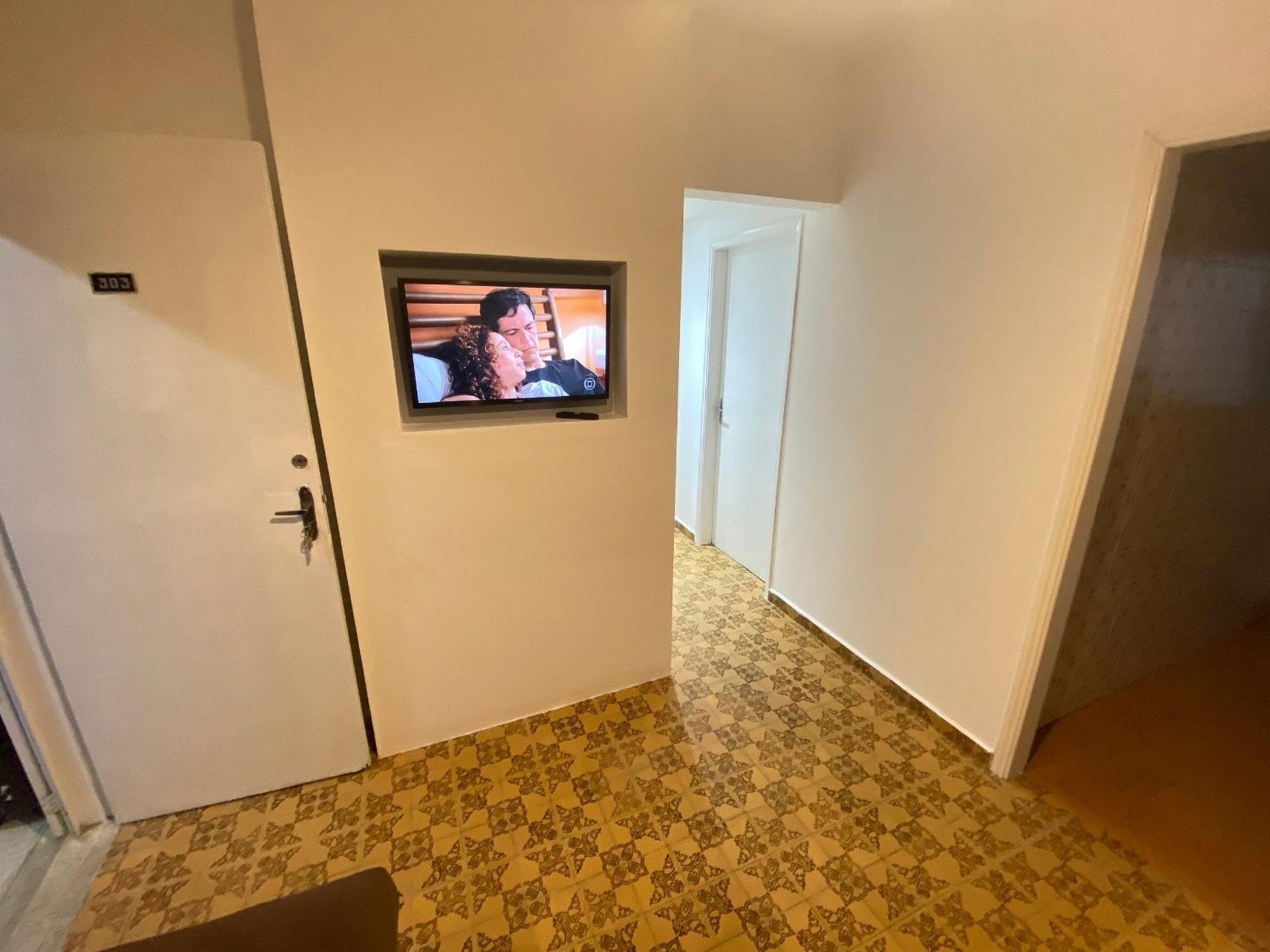 Apartment Pe Na Areia Da Guilhermina Praia Grande (Santos)