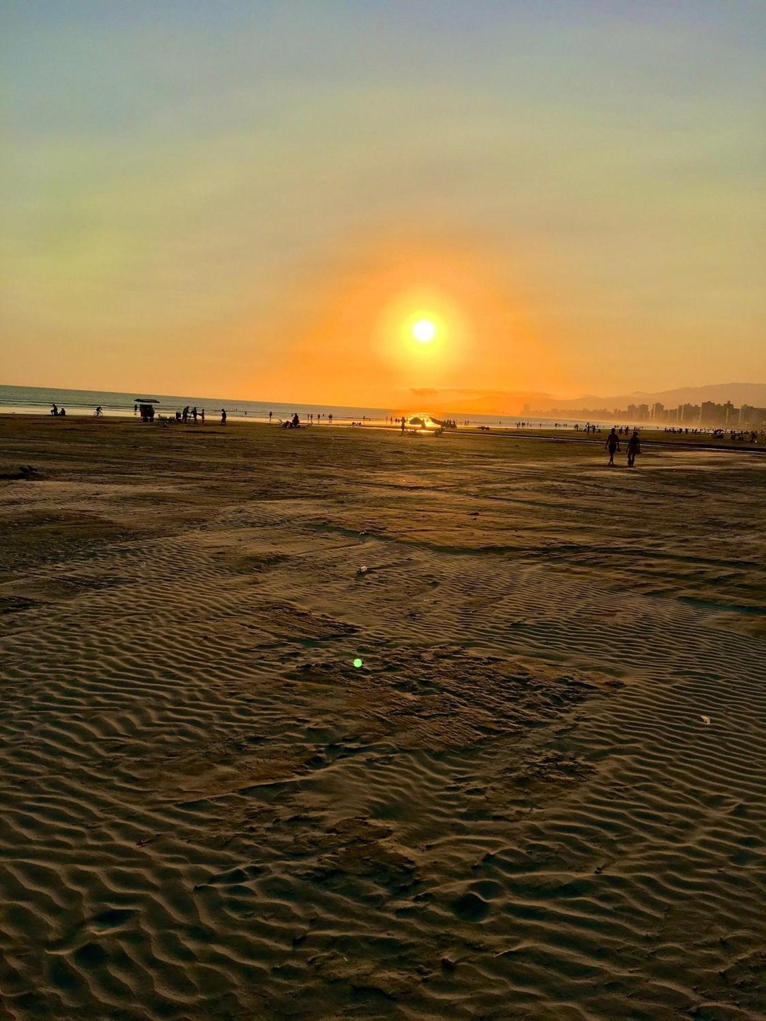 Pe Na Areia Da Guilhermina *
